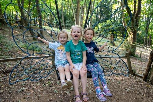 mobile - carousel-hero-element image-4