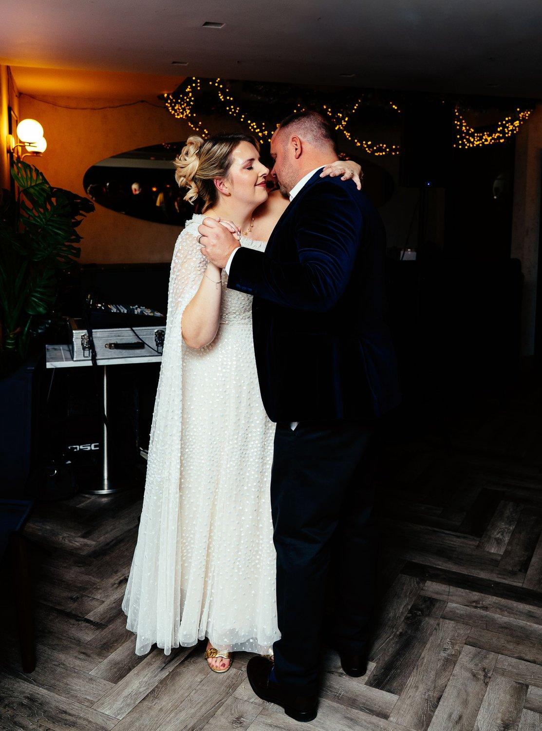 carousel-hero-element image-2